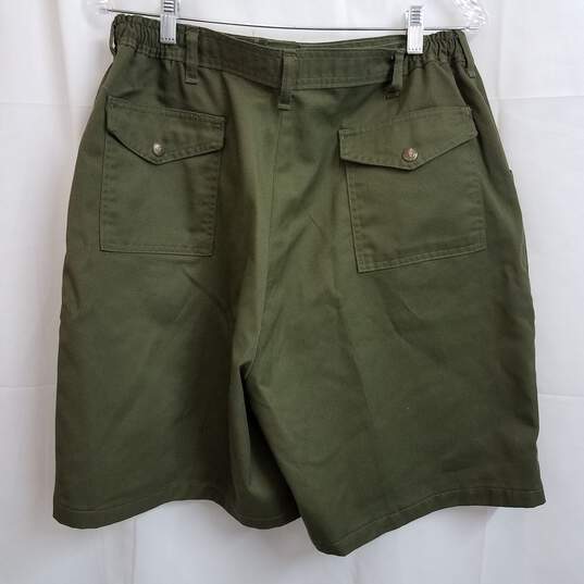Vintage army green military cargo shorts men's 36 image number 3