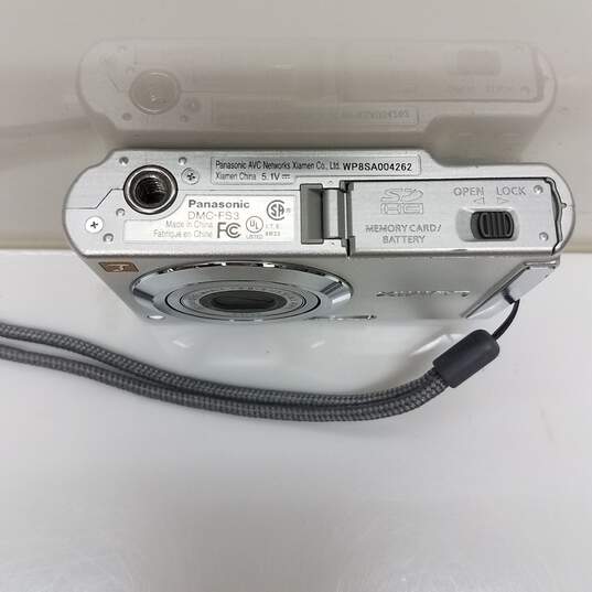 Panasonic Lumix DMC-FS3 8.1MP Compact Digital Camera Silver image number 4