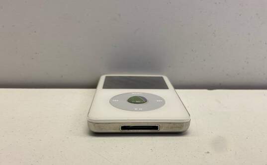 Apple iPod (5th Generation) A1136 (30GB) image number 2