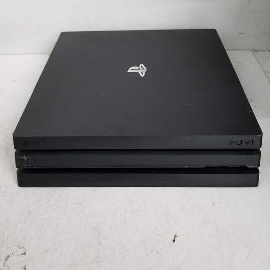 Sony Playstation Ps4 Pro 1tb Console Bundle With Games And