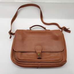 1970s Vintage Coach Leatherware Camel Brown Crossbody Messenger Bag