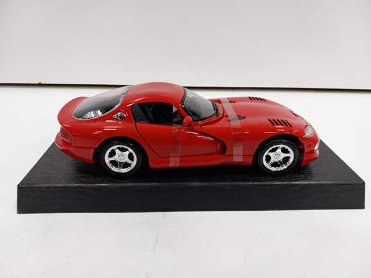 Maisto Special Edition Dodge Viper GTS 1997 1:18 image number 4