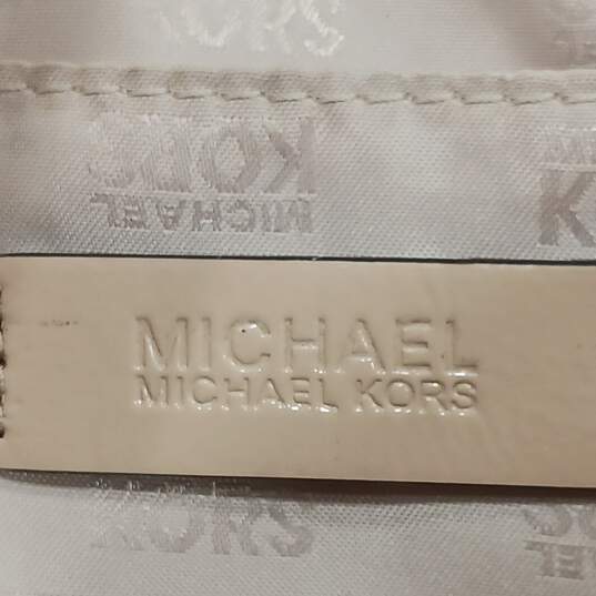 Michael Kors Beige Vinyl Tote Purse image number 5