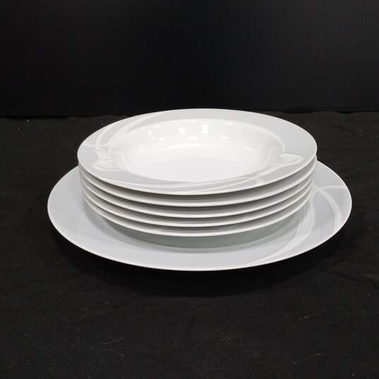 Set of Mikasa Classic Flair Gray Fine China Plate & Bowls image number 1