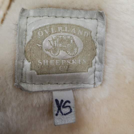 Overland Sheepskin Co. Leather Faux Fur Fur Lined Jacket Size XS image number 4