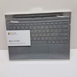 ALCANTARA Microsoft Surface Pro Signature Type Keyboard Cover