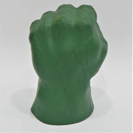 2003 Marvel Incredible Hulk Green Smash Foam Gloves image number 4