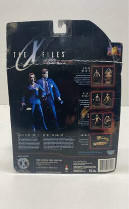 1998 McFarlane Toys The X Files (Series 1) Agent Dana Scully Action Figure alternative image