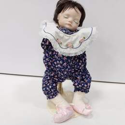 Vintage (1989) SCS 5-824 Porcelain Doll