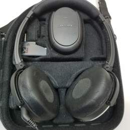Bose QuietComfort 3 Noise Cancelling Wired Headphones alternative image