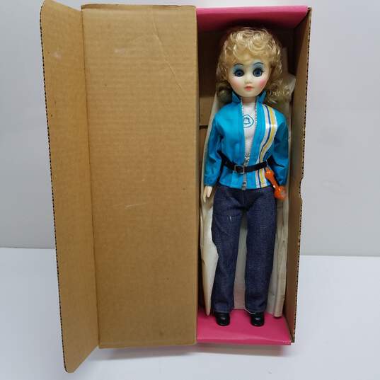 Vintage 1981 A & H Bell Telephone Company Operator blonde doll in box image number 5