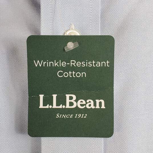 L.L. Bean Men Light Blue Button Up Sz 17-36 NWT image number 6