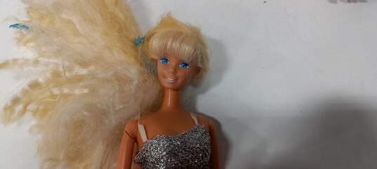 Bundle of 6 Assorted Vintage Mattel Barbie Dolls image number 4