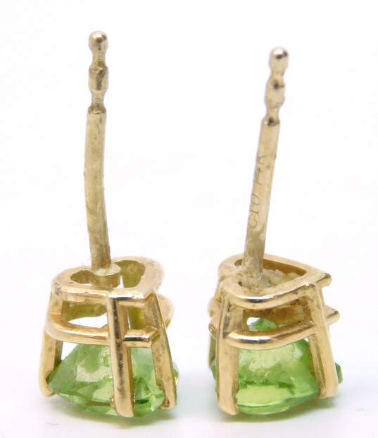 14K Yellow Gold Faceted Peridot Heart Post Earrings 0.6g image number 5