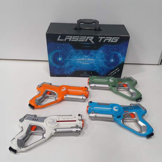 Dynasty Toys Laser Tag Guns & Case IOB image number 1