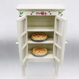 Muffy VanderBear Pie Safe NABCO #818 Cabinet w/ 2 Cherry Pies