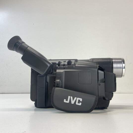 JVC GR-AX760U VHS-C Camcorder image number 4