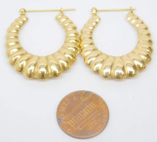 14K Yellow Gold Ridged Oblong Hoop Earrings 3.4g image number 5