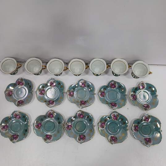 Antiqu Tea Cups & Saucers image number 2
