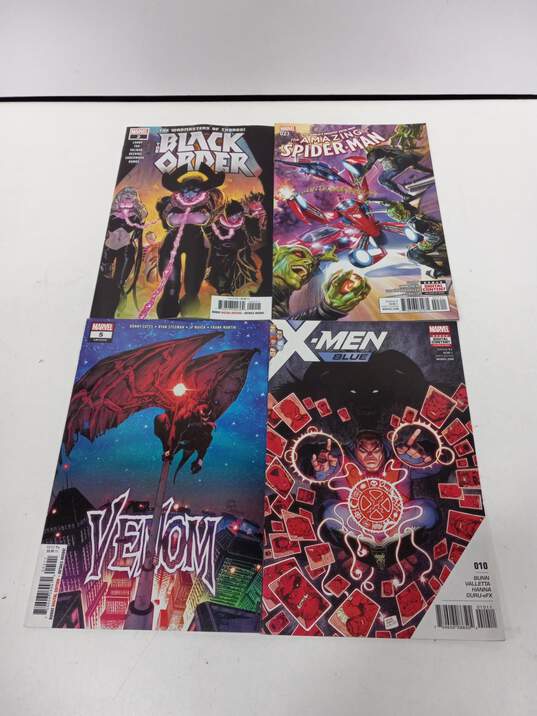 Bundle of 12 Assorted Marvel Comics image number 3