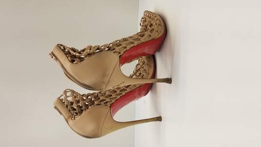 Christian Louboutin Shoes Cream/Red Size: 37.5 Authenticated image number 4