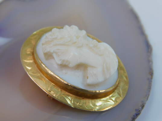 Vintage 10K Yellow Gold Carved Cameo Brooch 3.2g image number 4
