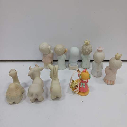 Bundle of Assorted Precious Moment Figurines image number 2