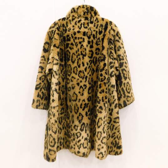 Vintage Women's Faux Fur Leopard Animal Print Evening Coat USA Made image number 2