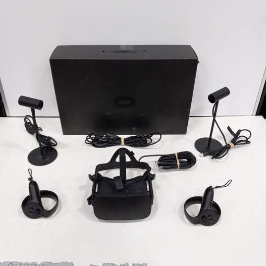 Oculus Rift Touch VR Set In Box image number 1