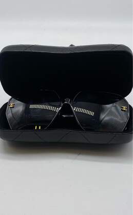 Chanel Black Sunglasses - Size One Size