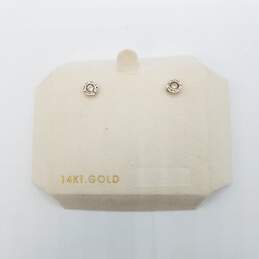 14K Gold .13ct Diamond Post Hud Earring .8g alternative image