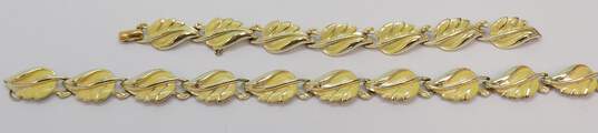 Vintage Coro Goldtone Yellow Enamel Leaf Linked Chain Necklace & Bracelet Set 53.7g image number 1