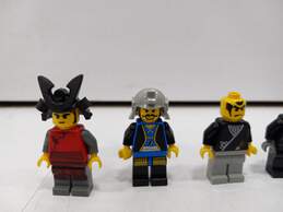 Bundle of 8 Lego Minifigures Ninja alternative image