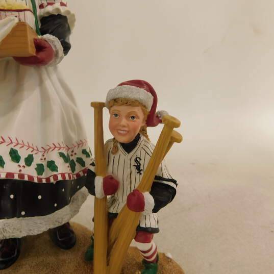 Chicago White Sox  Mrs Claus 2001 MLB image number 6