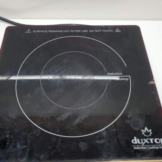 Duxtop Induction Cooktop Tested Powers ON image number 5
