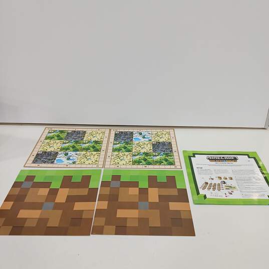 Minecraft Builders & Biomes Board Game image number 5