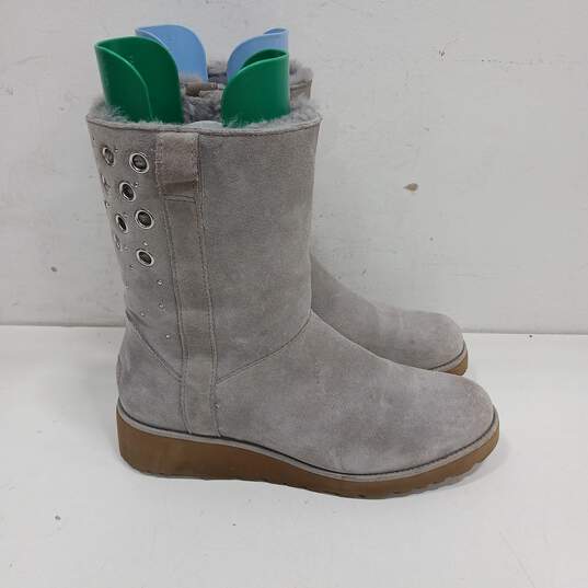 UGG Madison Grommet Wedged Shearling Boots Size 9 image number 2