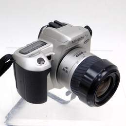Minolta Maxxum QTsi 35mm SLR Film Camera w/ 35-80mm Zoom Lens alternative image
