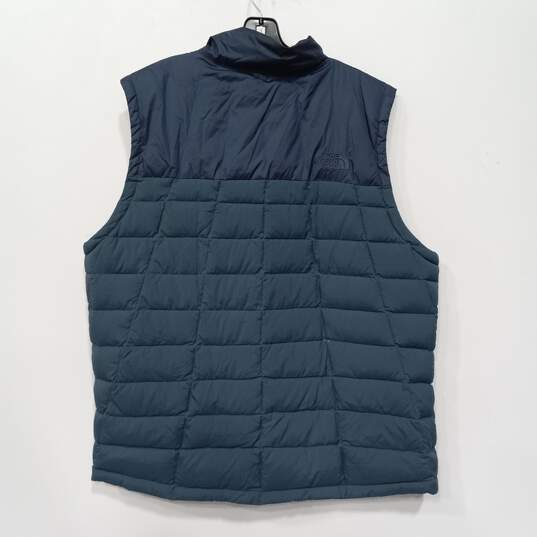 The North Face Blue Puffer Vest Men's Size XL image number 2