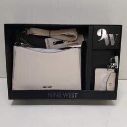 Nine West Ademia Gifting 2pc Set Wallet And Crossbody alternative image