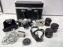 Vintage Petri FT Film Camera w/ Accessories in Carrying Case