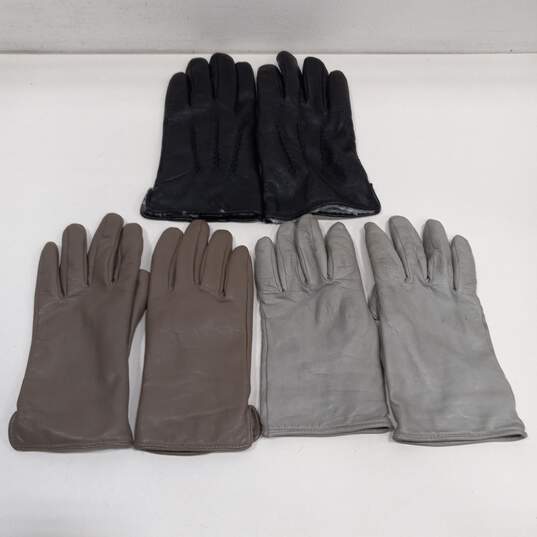 Vintage Bundle of 3 Assorted Woman's Pairs of Multicolor Leather Gloves image number 1