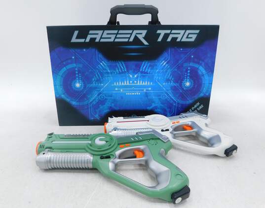 Dynasty Toys 2-Player Laser Tag Game IOB image number 1