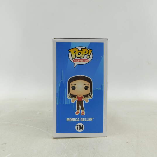 2 Friends Funko Pops Monica And Hugsy image number 3