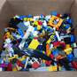 Lot of 7.5lbs of Assorted Building Blocks image number 3