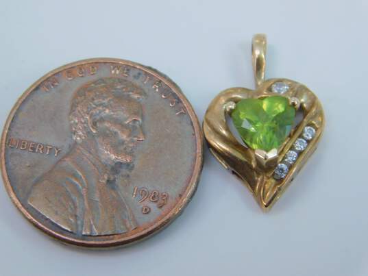 10K Yellow Gold Heart Cut Peridot & White Sapphire Accent Heart Pendant 1.4g image number 6