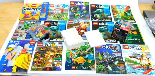 Mixed Lego Item Lot Magazines & Building Sets etc image number 1