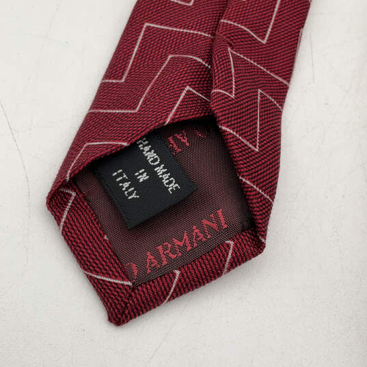 Mens Red Silk Chevron Four-In-Hand Adjustable Pointed Designer Neck Tie image number 4