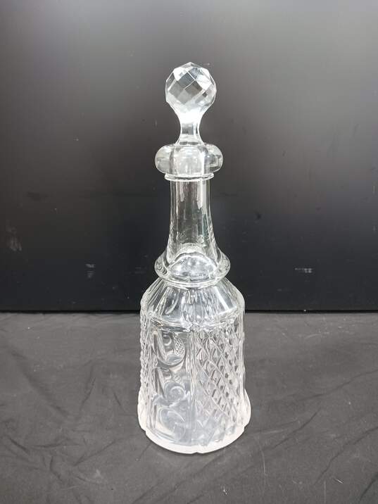 13.5 Inches Tall Crystal Glass Decanter With Stopper image number 1