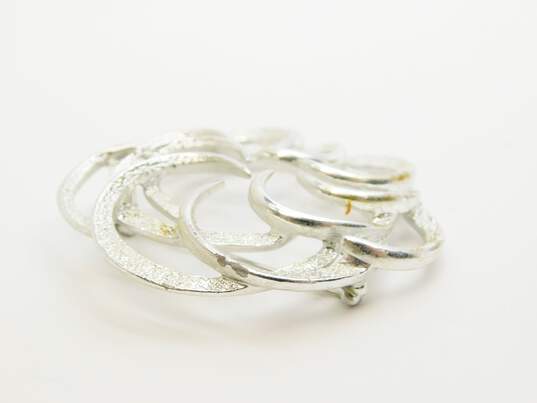 VNTG Sarah Coventry Silver Tone Open Textured & Polished Brooch image number 4